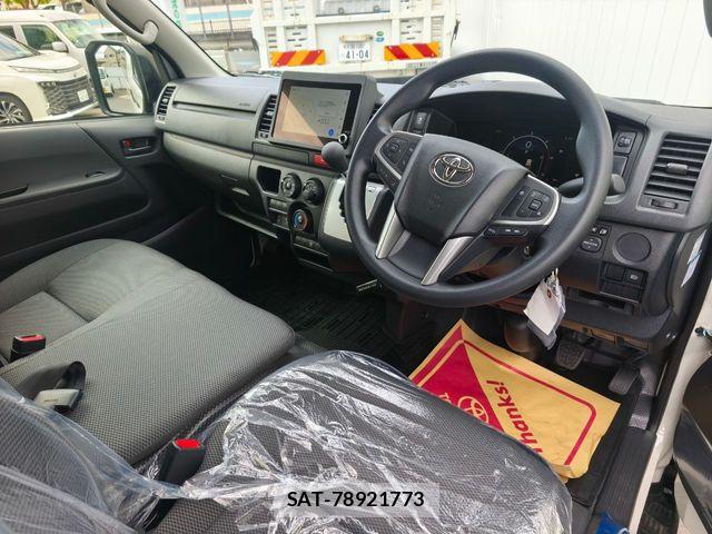 Toyota HIACE VAN 2026-05 7061088-3