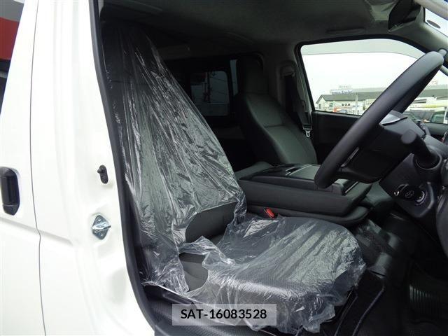 Toyota HIACE VAN 2025-12 7226194-17