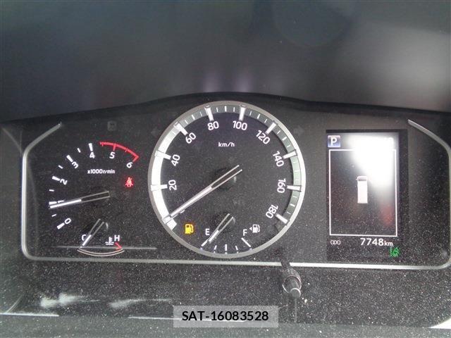 Toyota HIACE VAN 2025-12 7226194-27