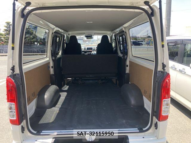 Toyota HIACE VAN 2026-02 7226196-11