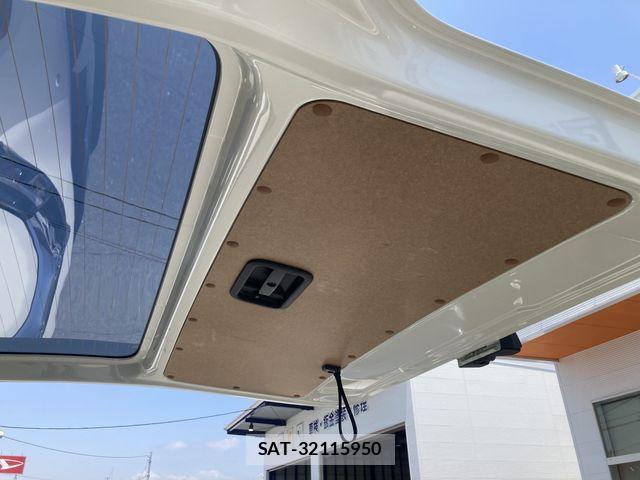 Toyota HIACE VAN 2026-02 7226196-16