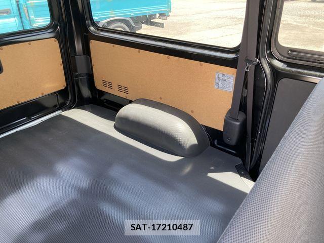 Toyota HIACE VAN 2024-08 7360191-10
