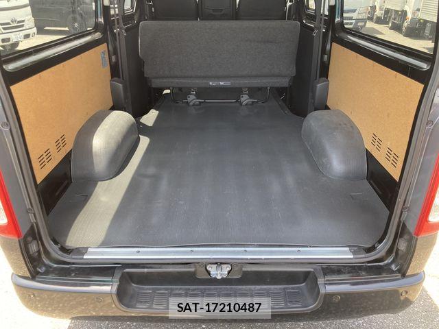 Toyota HIACE VAN 2024-08 7360191-13