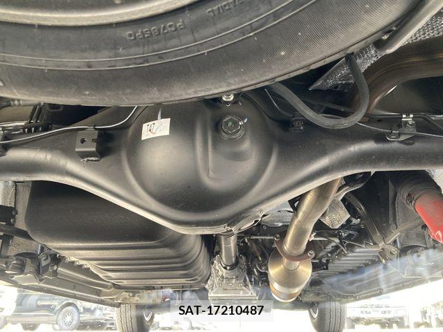 Toyota HIACE VAN 2024-08 7360191-19