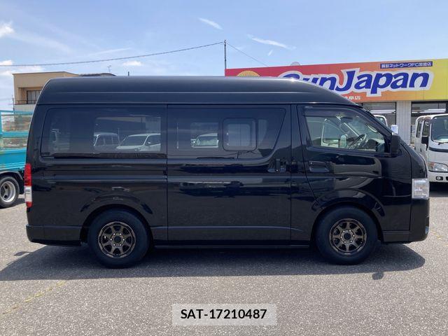 Toyota HIACE VAN 2024-08 7360191-21