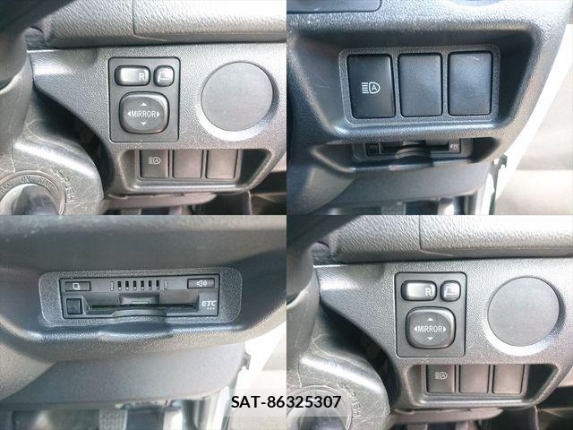Toyota HIACE VAN 2020-06 7394543-14