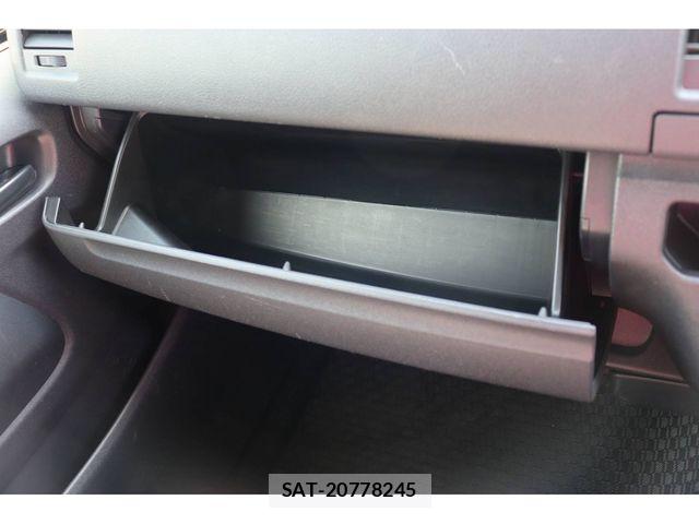 Toyota HIACE VAN 2022-12 7394536-17