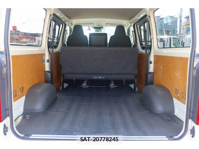 Toyota HIACE VAN 2022-12 7394536-24