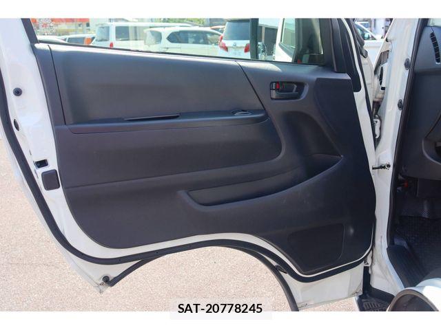 Toyota HIACE VAN 2022-12 7394536-28