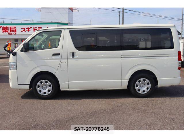Toyota HIACE VAN 2022-12 7394536-3