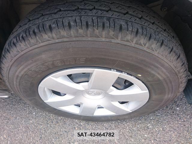 Toyota HIACE VAN 2021-11 7458444-16