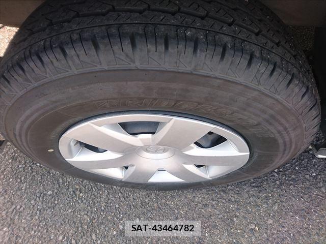 Toyota HIACE VAN 2021-11 7458444-17