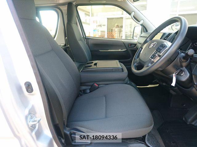 Toyota HIACE VAN 2021-11 7503279-1