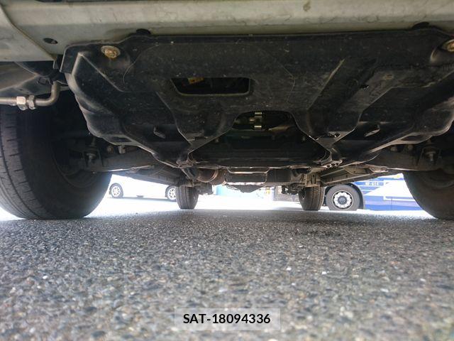 Toyota HIACE VAN 2021-11 7503279-27