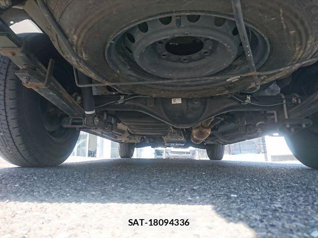 Toyota HIACE VAN 2021-11 7503279-28