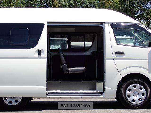 Toyota HIACE VAN 2025-03 7510283-5