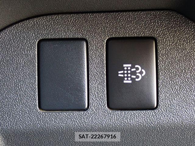 Toyota HIACE VAN 2023-08 7620838-16
