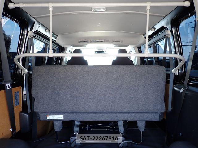 Toyota HIACE VAN 2023-08 7620838-24