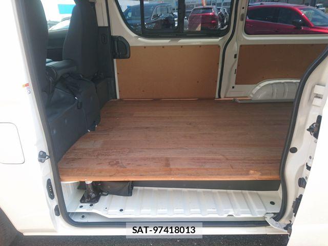 Toyota HIACE VAN 2024-01 7880078-14