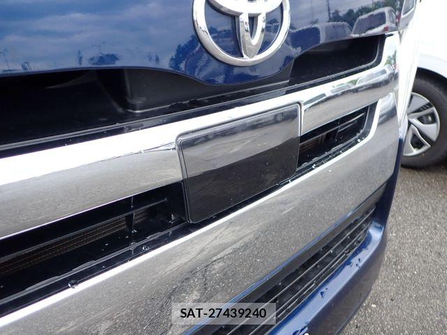 Toyota HIACE VAN 2020-06 8038786-10