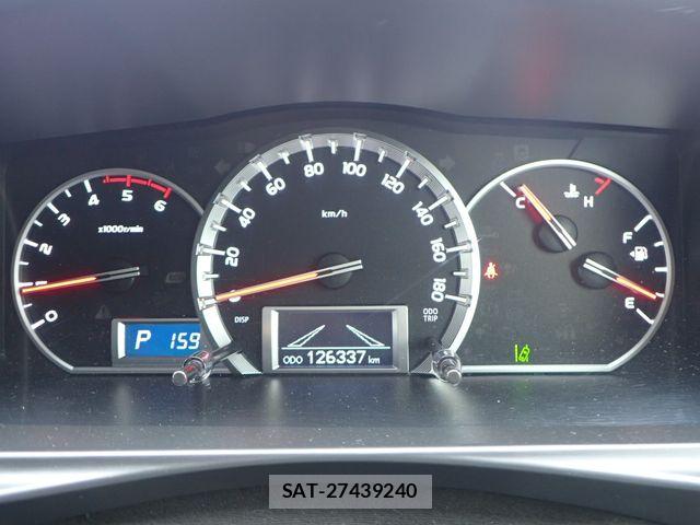 Toyota HIACE VAN 2020-06 8038786-12