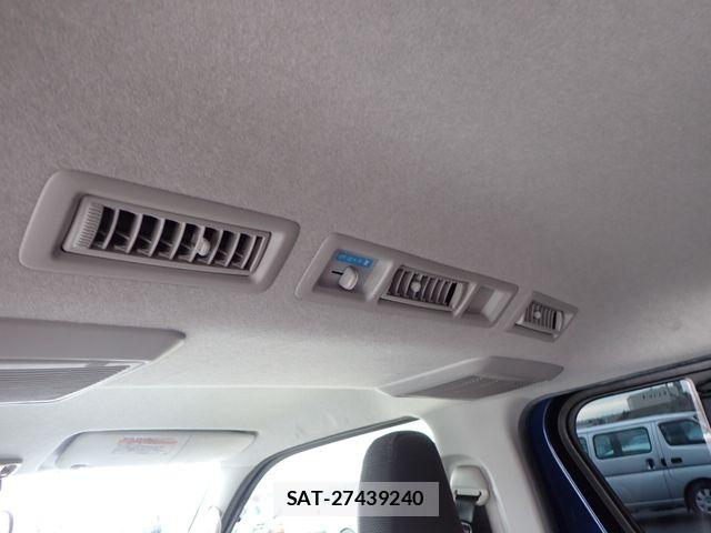 Toyota HIACE VAN 2020-06 8038786-19