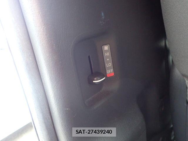 Toyota HIACE VAN 2020-06 8038786-20