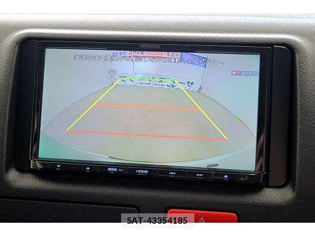 Toyota HIACE VAN 2021-06 8159404-17