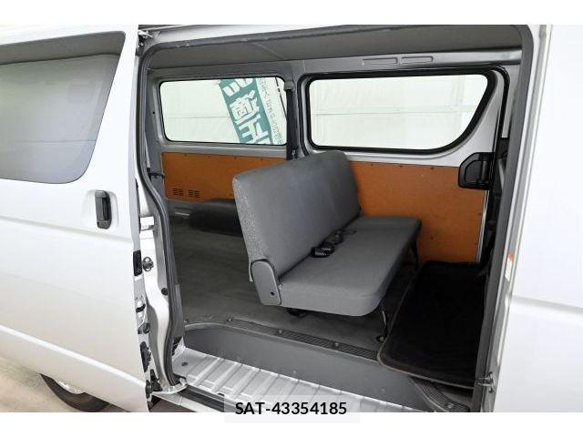 Toyota HIACE VAN 2021-06 8159404-8
