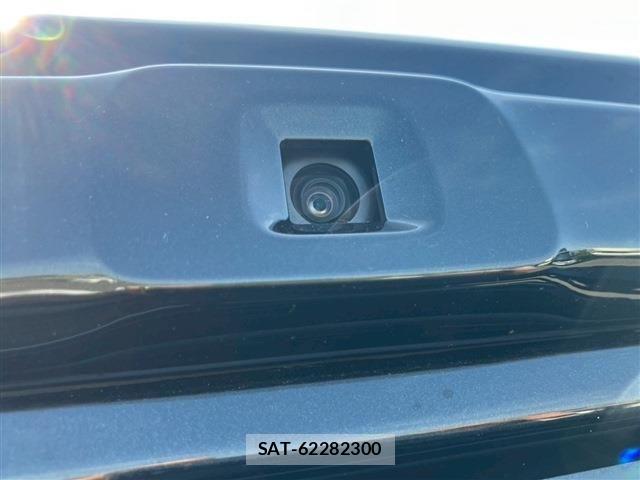 Toyota HIACE VAN 2026-07 8210699-23