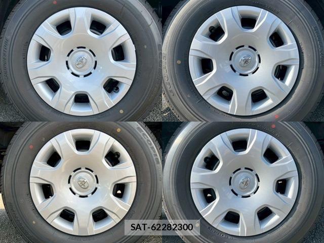 Toyota HIACE VAN 2026-07 8210699-28