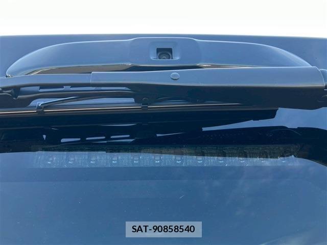 Toyota HIACE VAN 2026-07 8210698-23