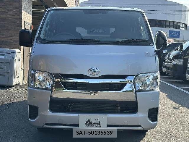 Toyota HIACE VAN 2024-07 8246958-13