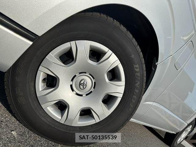 Toyota HIACE VAN 2024-07 8246958-19