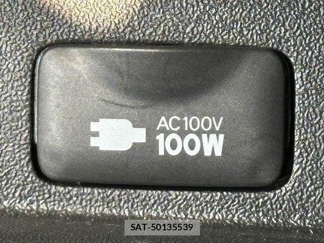 Toyota HIACE VAN 2024-07 8246958-8