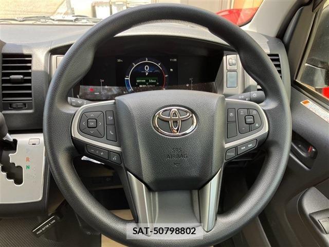 Toyota HIACE VAN 2026-07 8246957-11