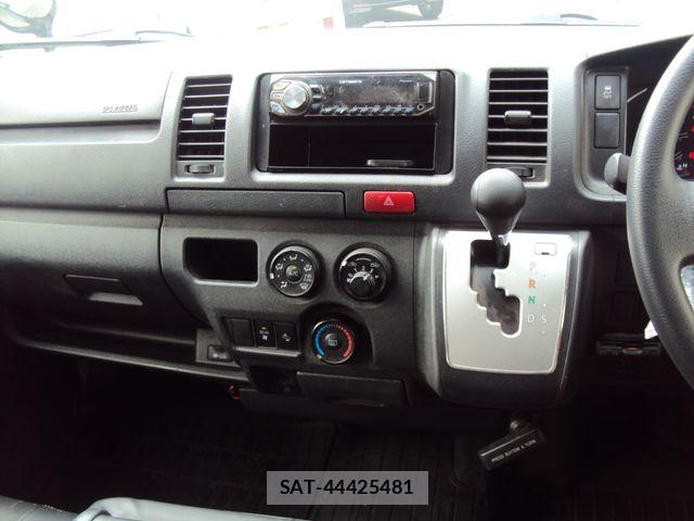 Toyota HIACE VAN 2021-03 8317694-9
