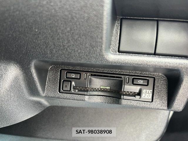 Toyota HIACE VAN 2026-07 8338232-13