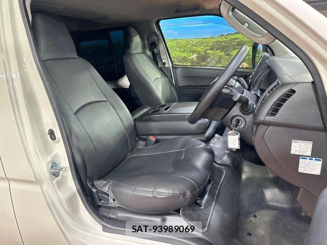 Toyota HIACE VAN 2026-02 8338231-10