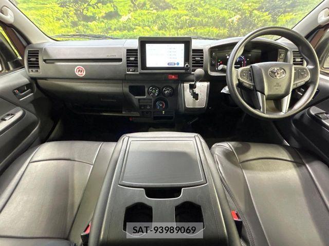 Toyota HIACE VAN 2026-02 8338231-1