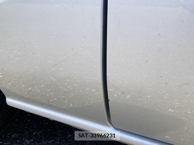 Toyota HIACE VAN 2021-06 8629399-15