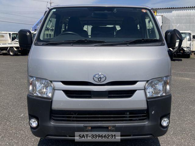 Toyota HIACE VAN 2021-06 8629399-20