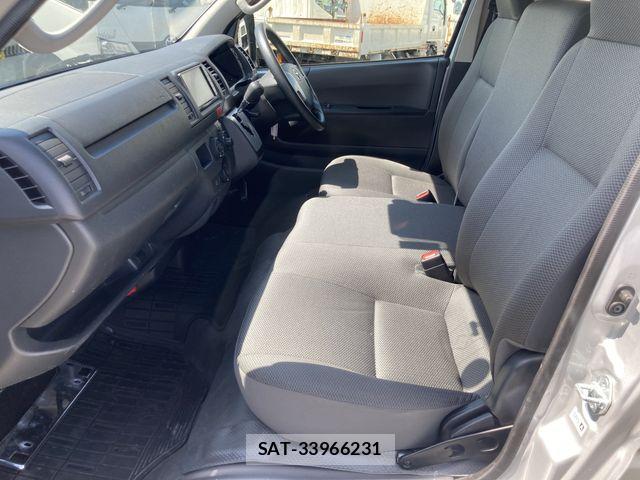 Toyota HIACE VAN 2021-06 8629399-3