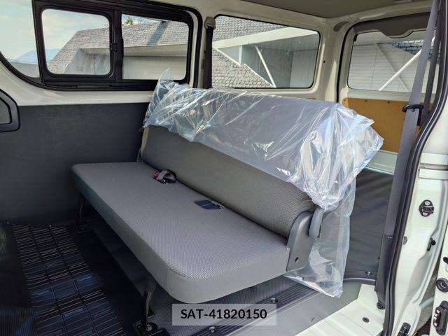 Toyota HIACE VAN 2024-08 8629398-22