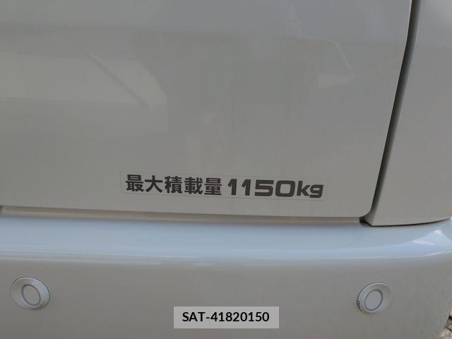 Toyota HIACE VAN 2024-08 8629398-8