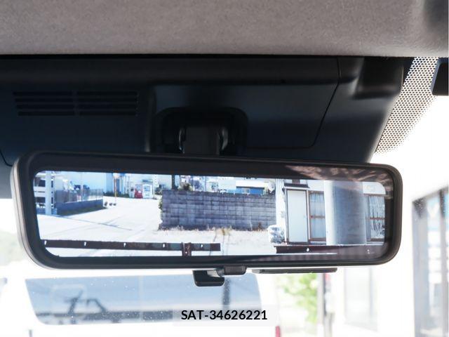 Toyota HIACE VAN 2026-03 8667038-16