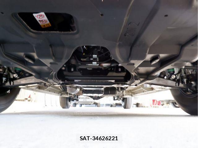 Toyota HIACE VAN 2026-03 8667038-26