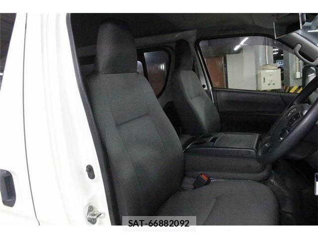 Toyota HIACE VAN 2025-06 8662023-26