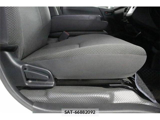 Toyota HIACE VAN 2025-06 8662023-27