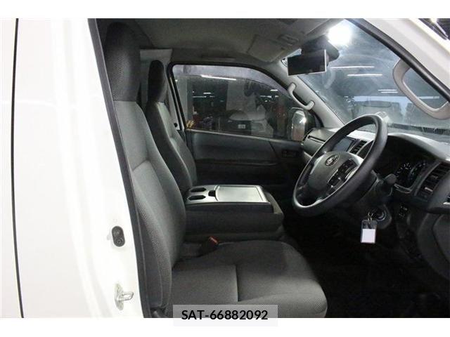Toyota HIACE VAN 2025-06 8662023-28